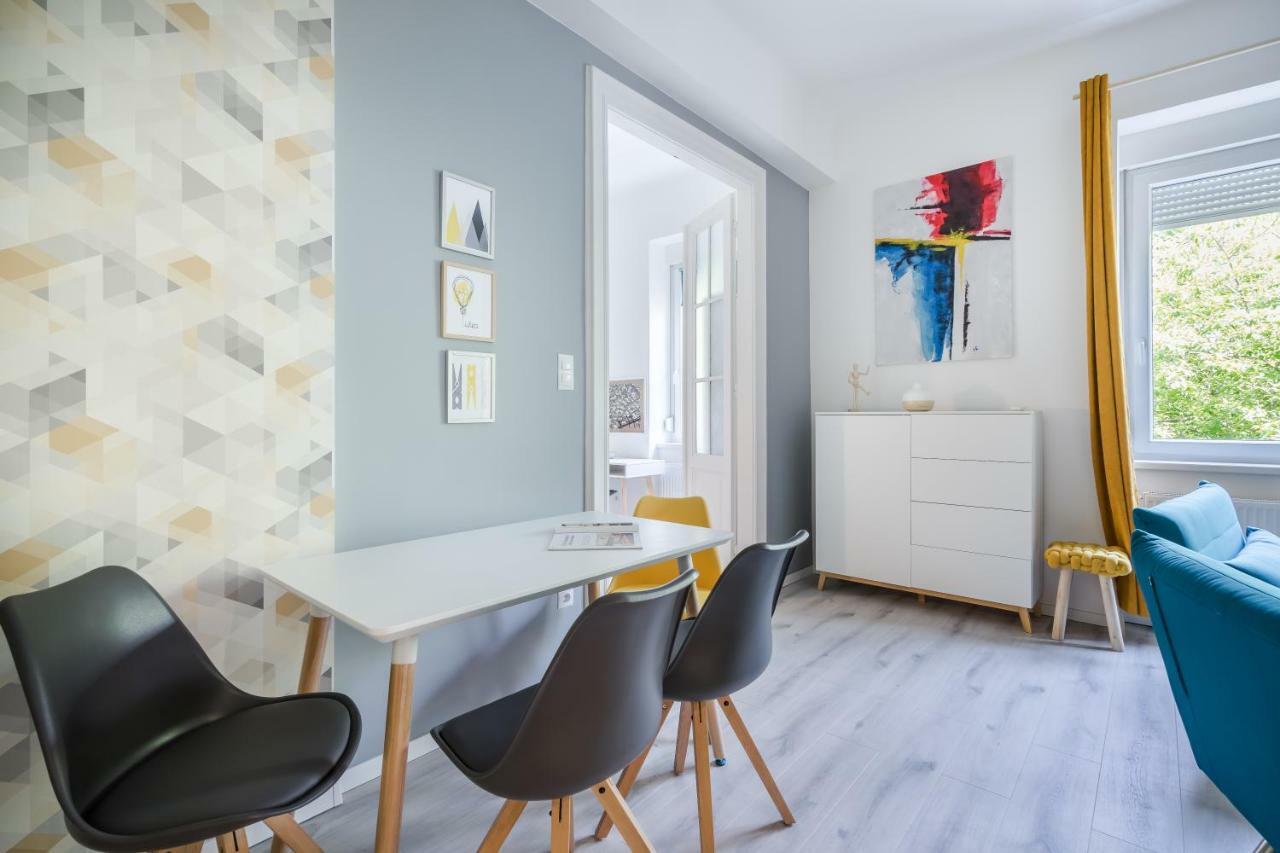 Bpr Color Fusion Home With A/C บูดาเปสต์ ภายนอก รูปภาพ