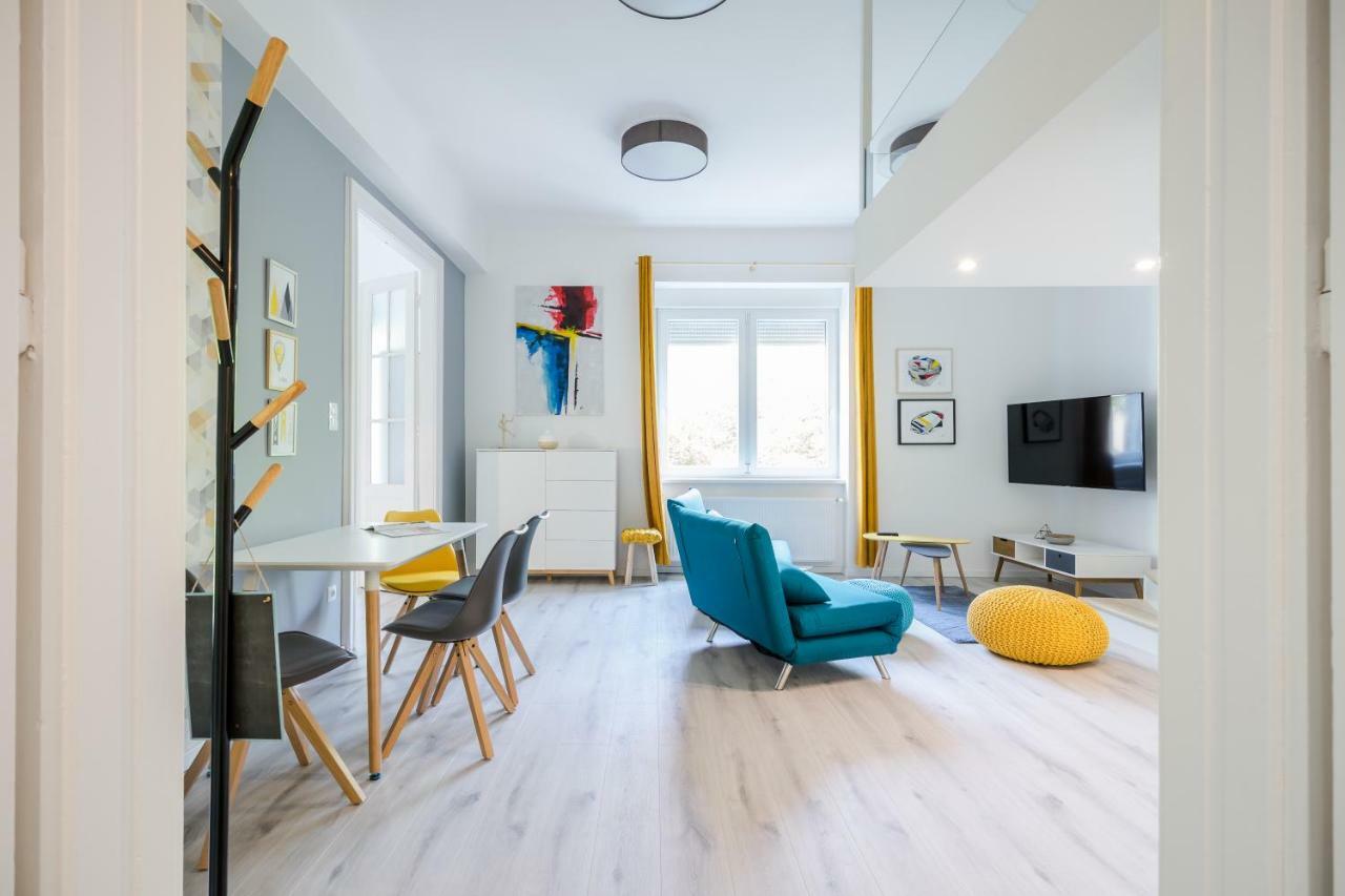 Bpr Color Fusion Home With A/C บูดาเปสต์ ภายนอก รูปภาพ