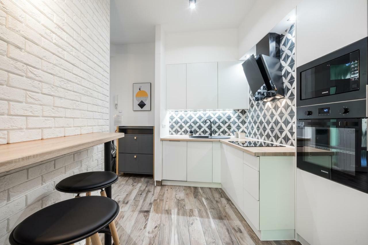 Bpr Color Fusion Home With A/C บูดาเปสต์ ภายนอก รูปภาพ
