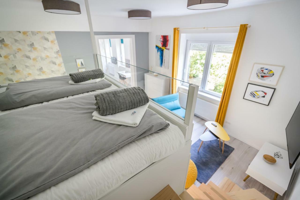 Bpr Color Fusion Home With A/C บูดาเปสต์ ภายนอก รูปภาพ